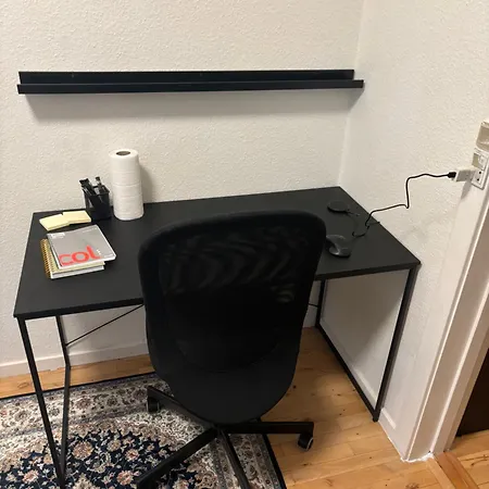 Cozy 3-room With 2 Bedrooms Apartment *