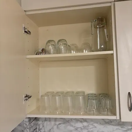Cozy 3-room With 2 Bedrooms Apartment *