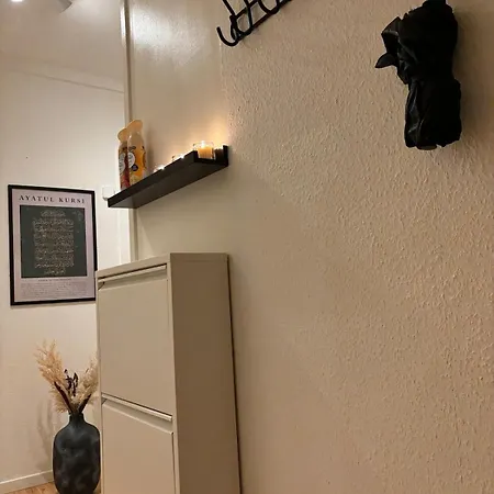 Cozy 3-room With 2 Bedrooms Apartment *